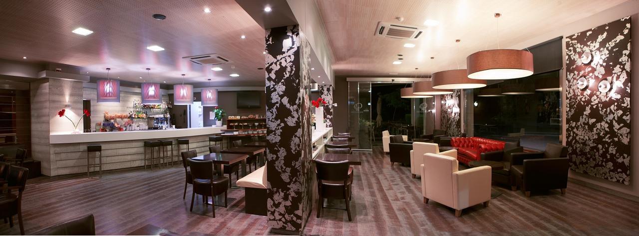 Hotel Els Noguers มันเรซา ภายนอก รูปภาพ