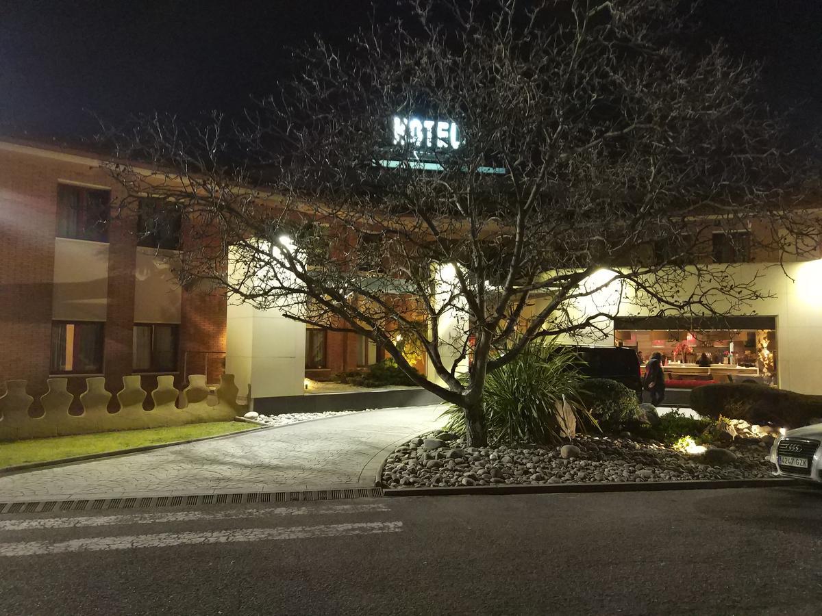 Hotel Els Noguers มันเรซา ภายนอก รูปภาพ