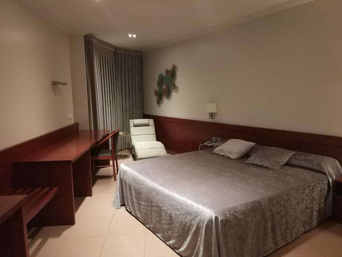 Hotel Els Noguers มันเรซา ภายนอก รูปภาพ